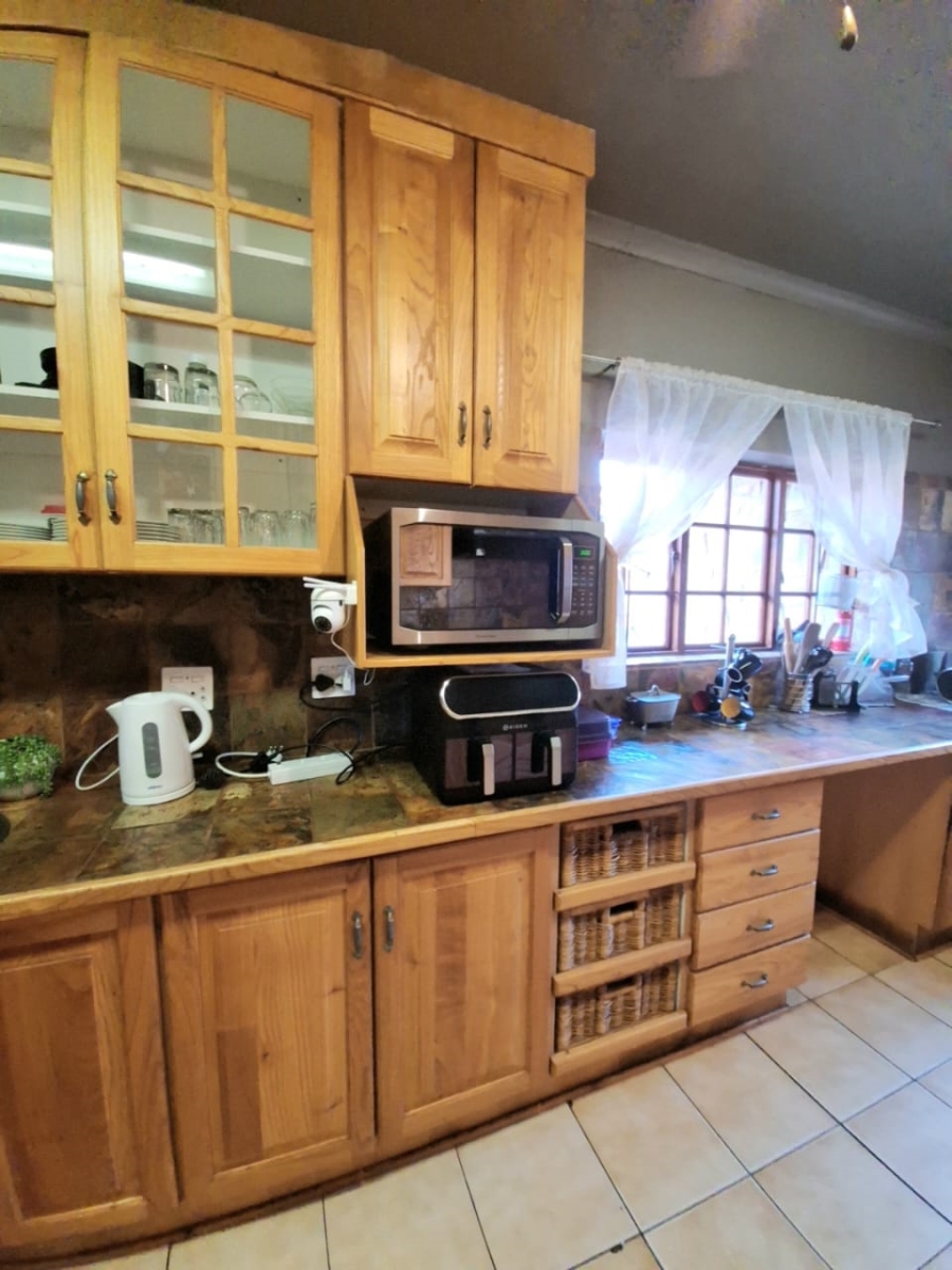 3 Bedroom Property for Sale in Swartruggens North West